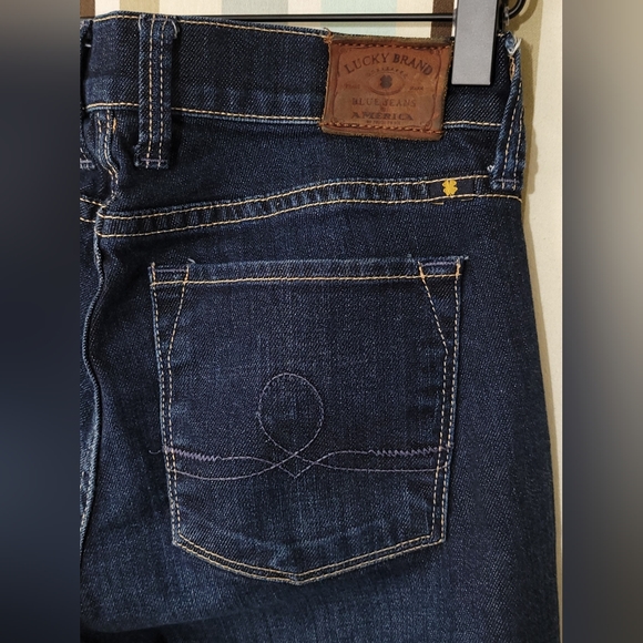 Lucky Brand Sofia Capri Dark Wash Jeans, size 2/26 - Picture 5 of 9